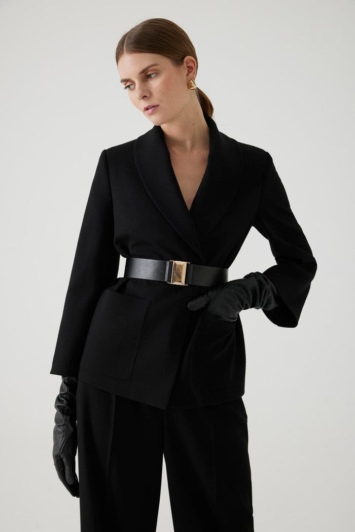 Modern Shawl-Collar Blazer