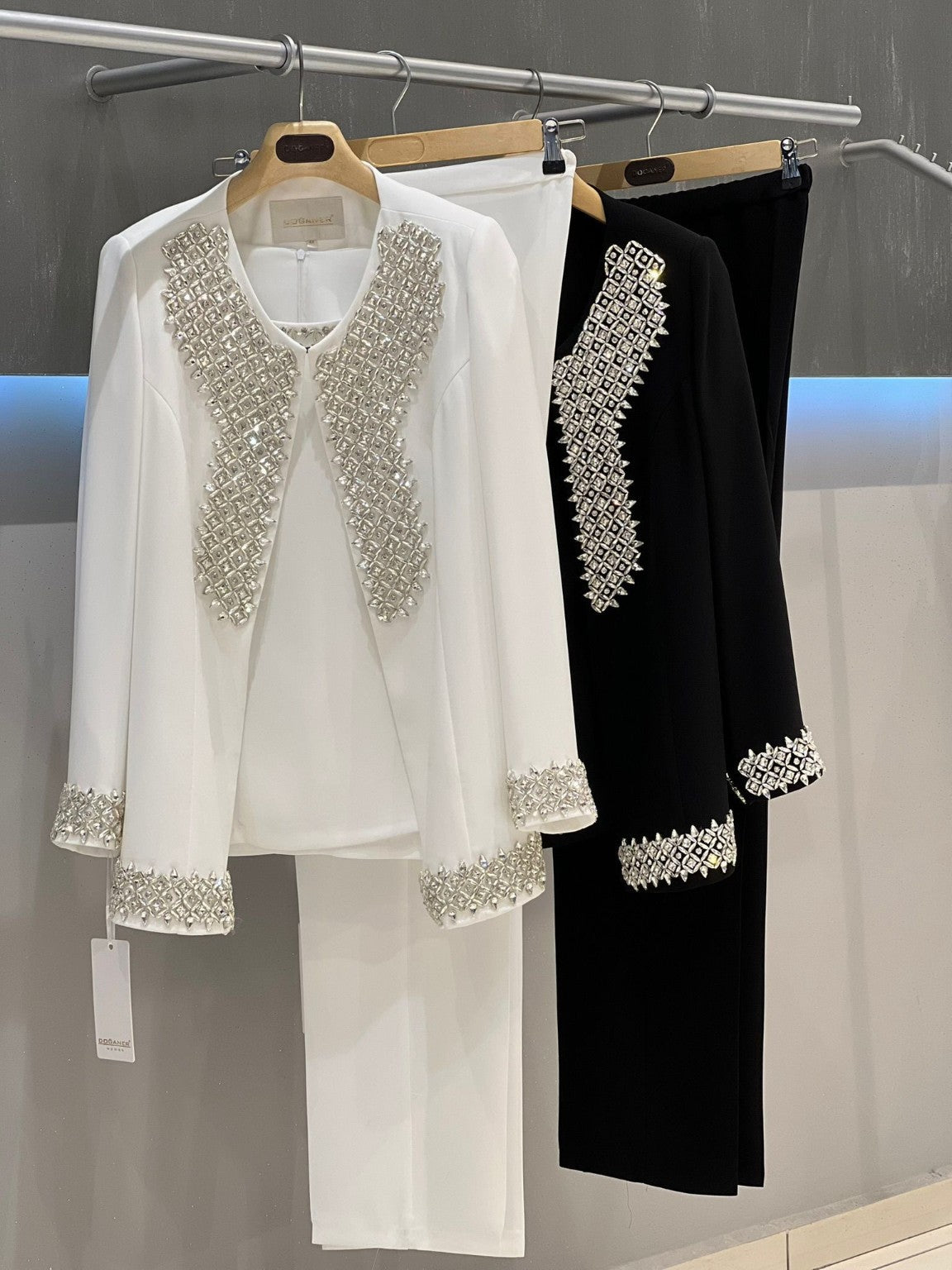 Crystal Edge Tailored Set